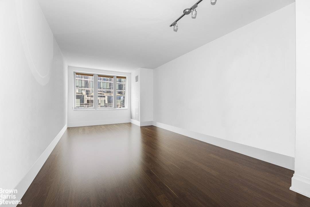 THE APARTMENT IS TEMPORERAILY OFF THE MARKET FOR WORK.