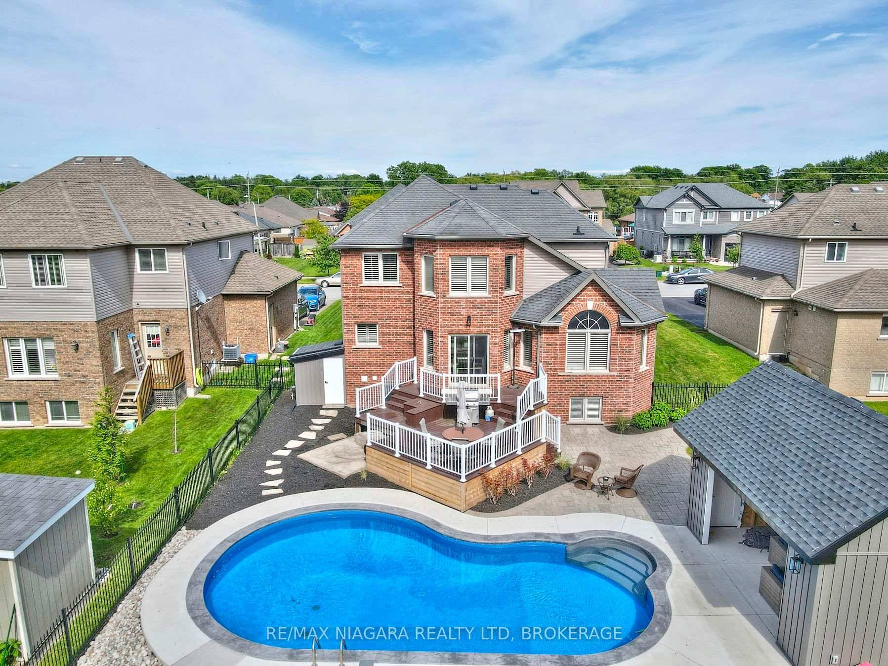 Welcome to 507 Carrie Avenue, a stunning 4 bedroom, 4 bathroom family home tucked away on one of Ridgeway's most desirable streets, offering peace, privacy, and luxury living.