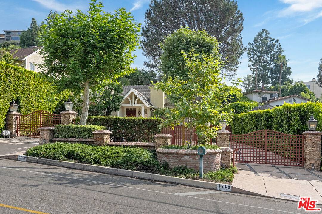 1240 N Doheny Dr 3BR Sunset Strip La