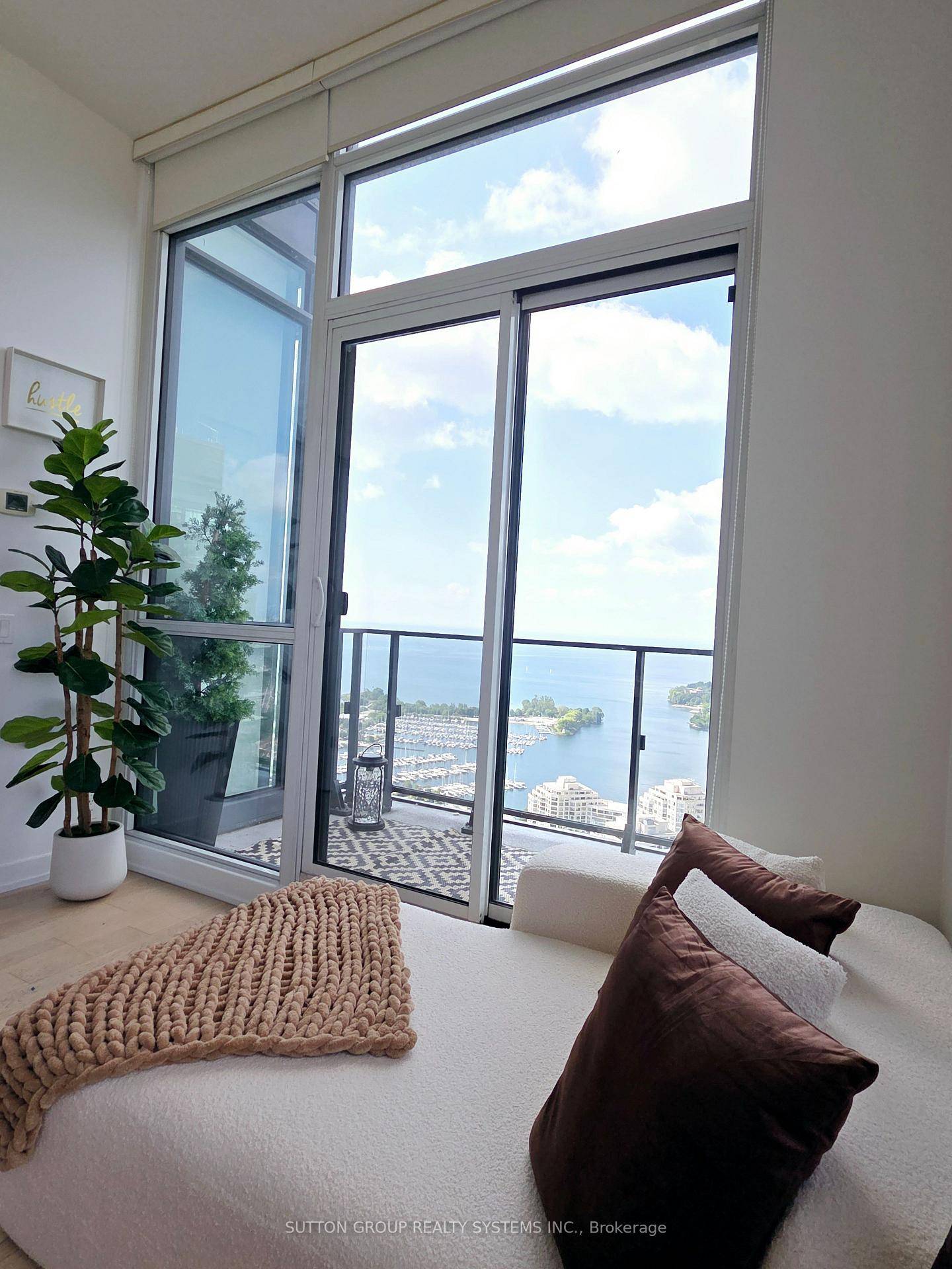 Presenting an exceptional corner Penthouse residence with unobstructed southwest views of the Marina, ideally situated in the scenic lakeside community of Humber Bay Shores.