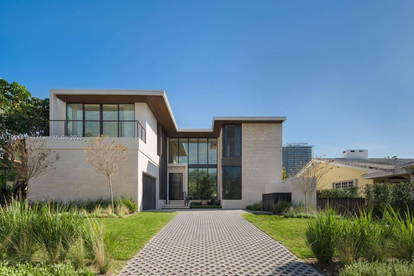 Set within the gated Village of Bal Harbour, one of Miami s most exclusive enclaves, this newly completed residence exemplifies modern design and refined craftsmanship.