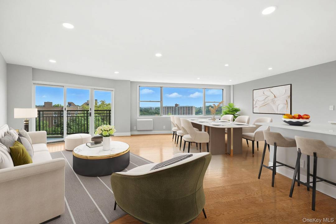 Welcome to Crystal House in downtown White Plains !