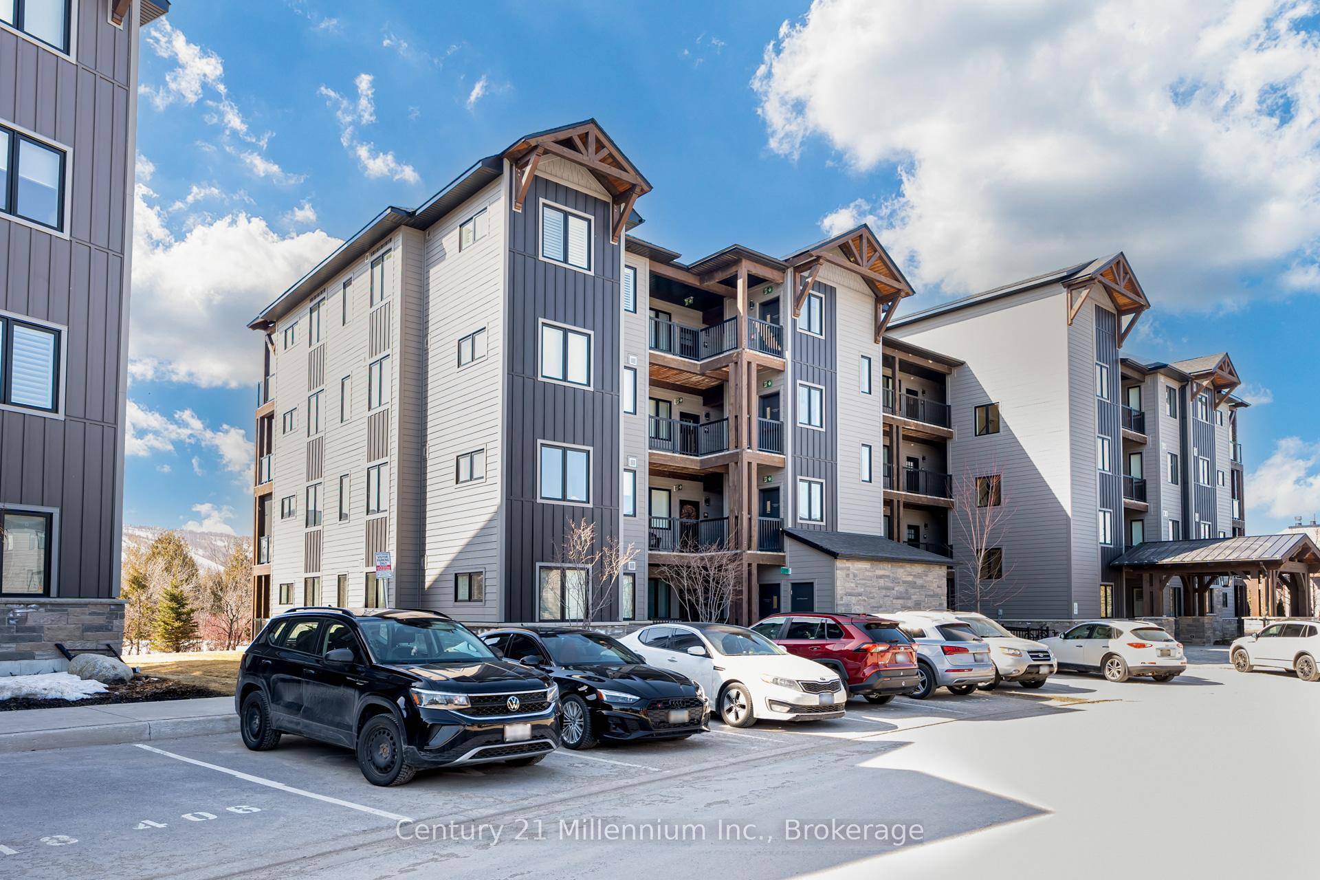 Welcome to Mountain House, and this well appointed ground floor, two bedroom, two bathroom condo apartment backing onto parkland and the Escarpment.