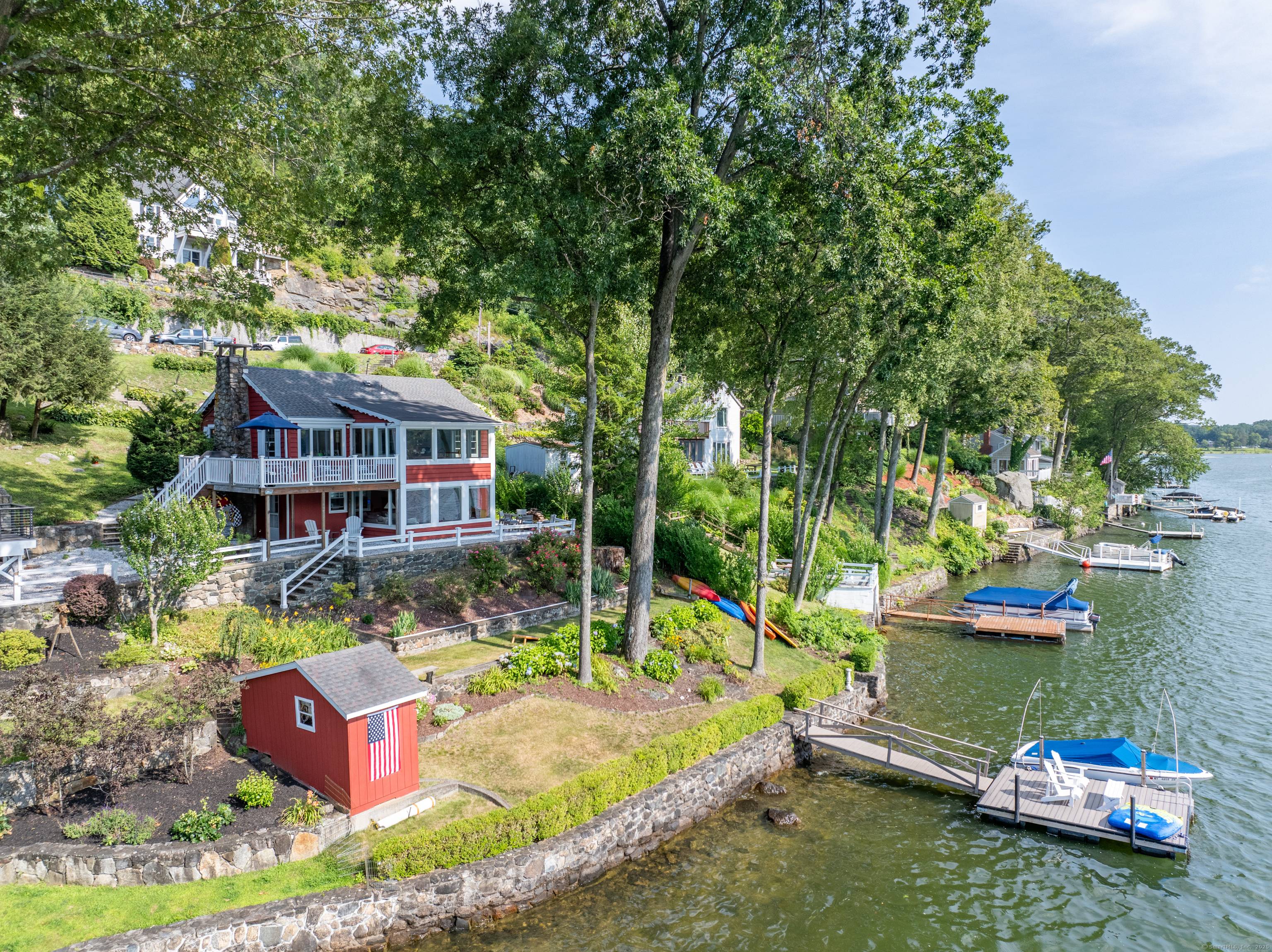 Welcome to Candlewood Lake !