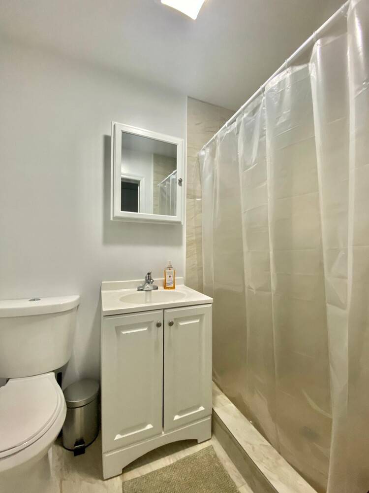 Welcome to this beautiful and versatile multi unit townhouse located in the vibrant neighborhood of Bushwick, Brooklyn.