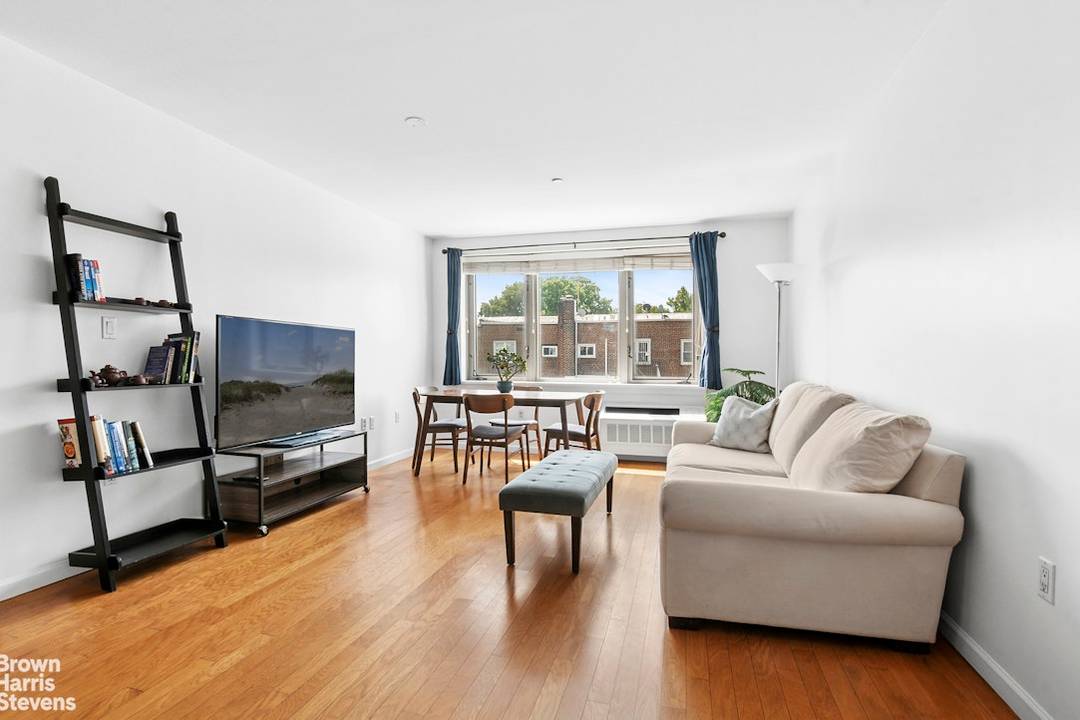 This bright and airy condo offers approximate 1, 070 sqft of comfortable living space, featuring 2 bedrooms, 2 full bathrooms, and a private parking space included in the price.