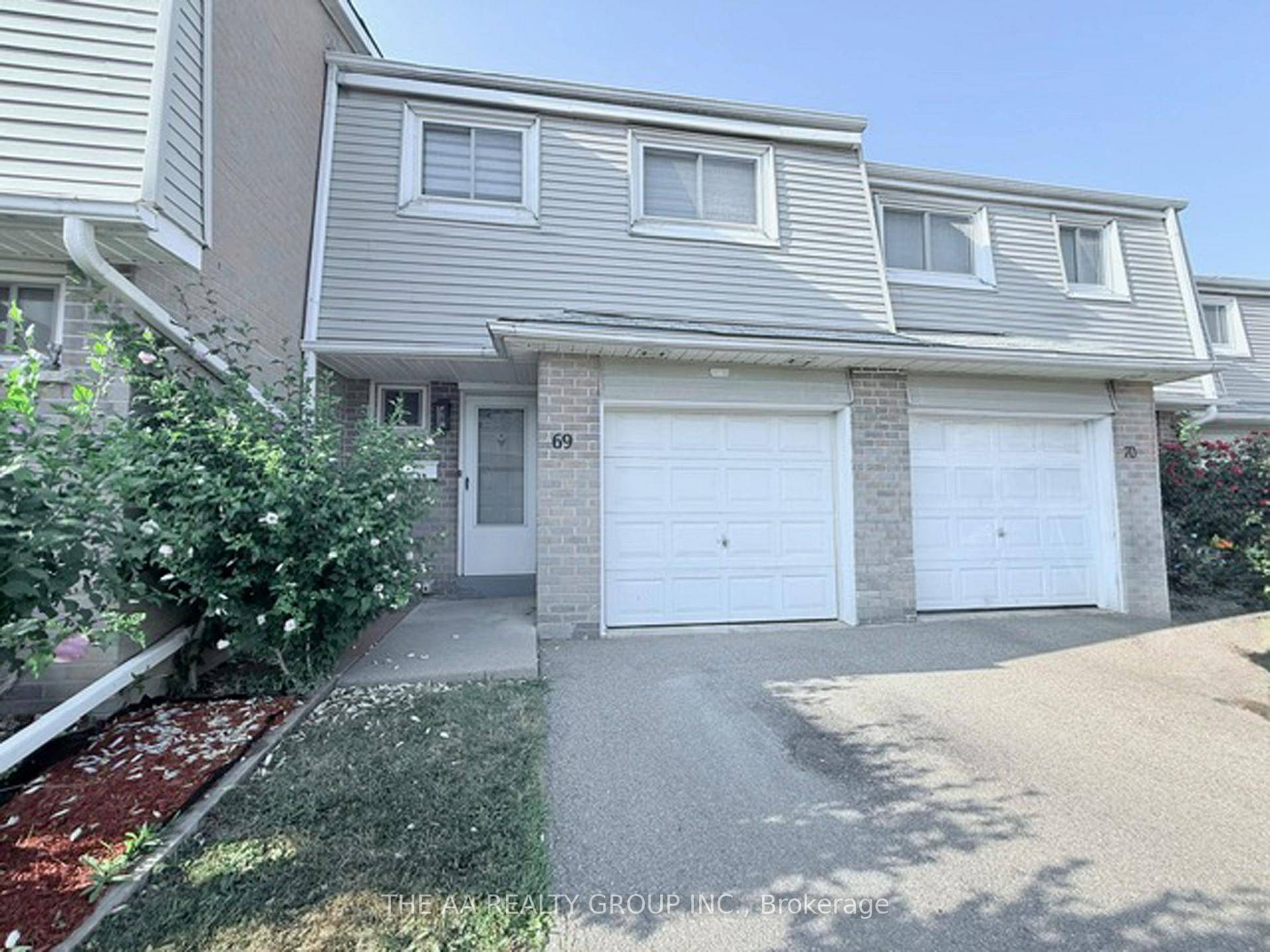 Welcome to this fully renovated 4 bedroom townhouse featuring a modern kitchen with quartz countertops, stylish backsplash, marble flooring, kitchen island dining table, and stainless steel appliances.