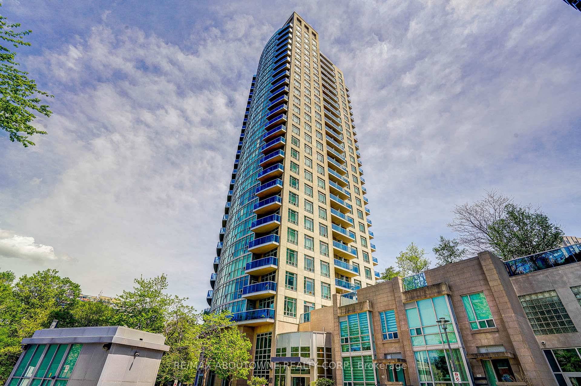 9' Ceiling, 2 1 Bedroom For Lease In The Heart Of Square One Community !