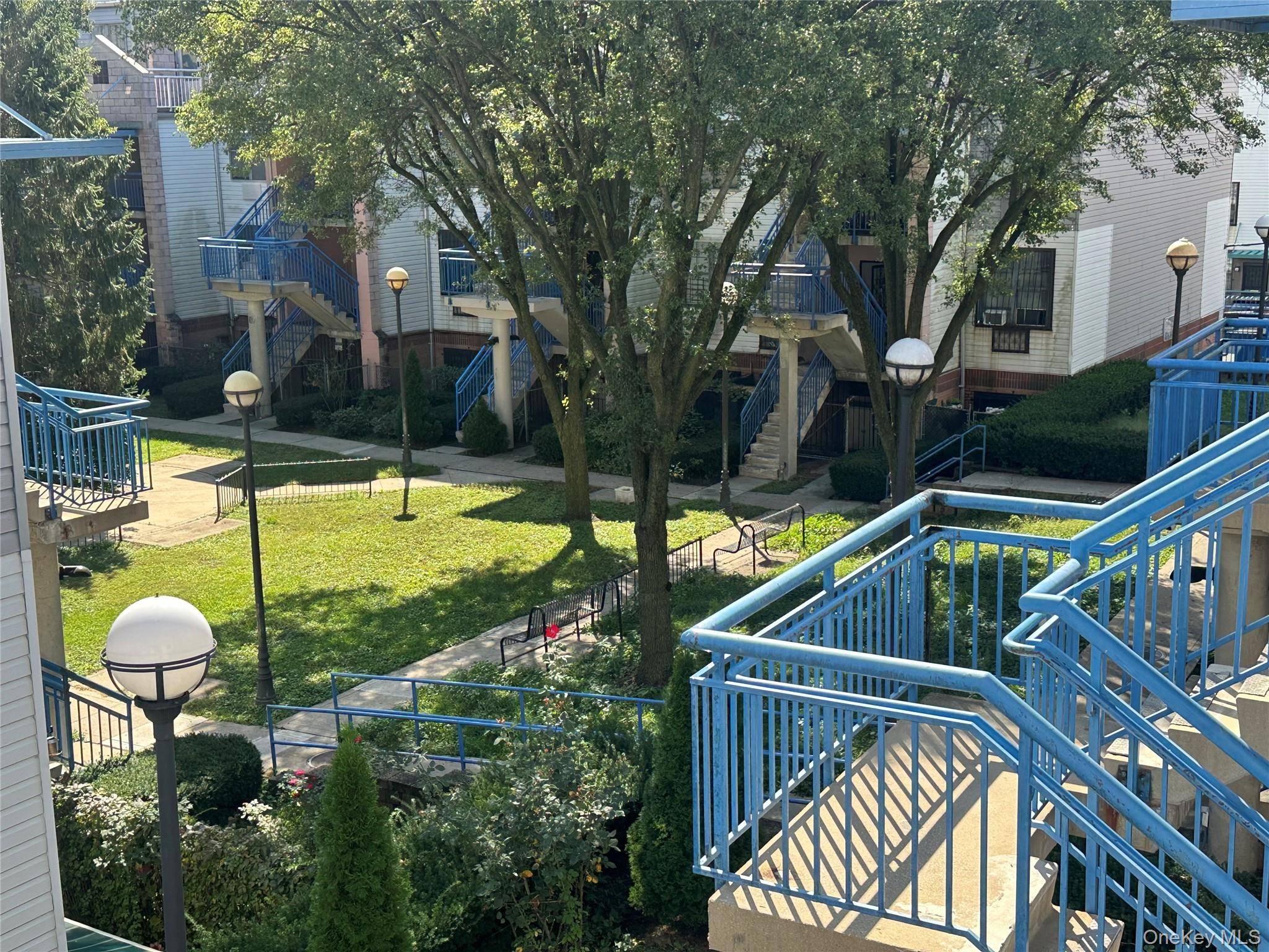 Beautiful, sun filled duplex condo located in Melrose Court Condominiums featuring 3 bedrooms and one and a half baths.