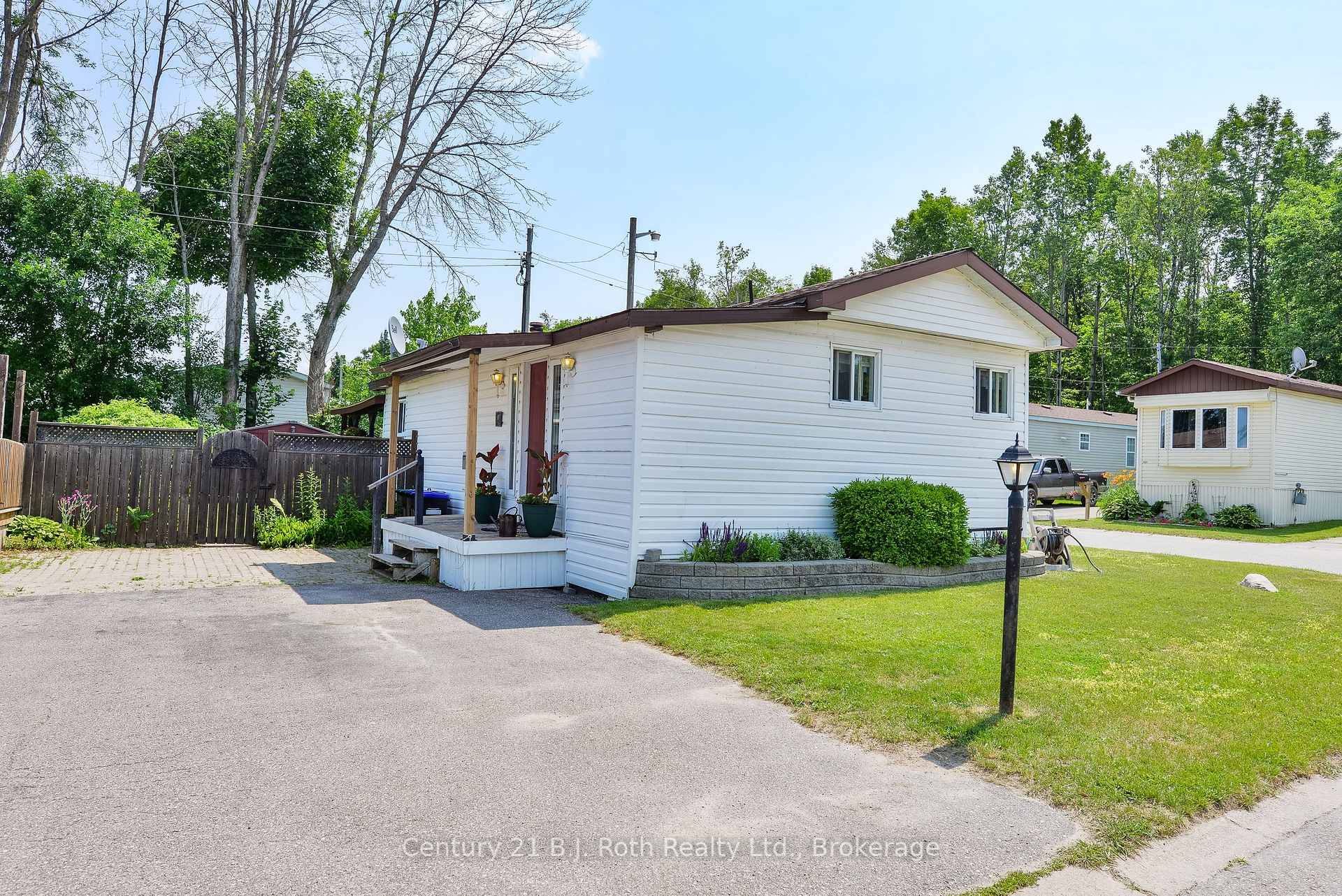 Excellent location in Silver Creek Estates with a large corner lot and rare fully fenced rear yard for privacy.