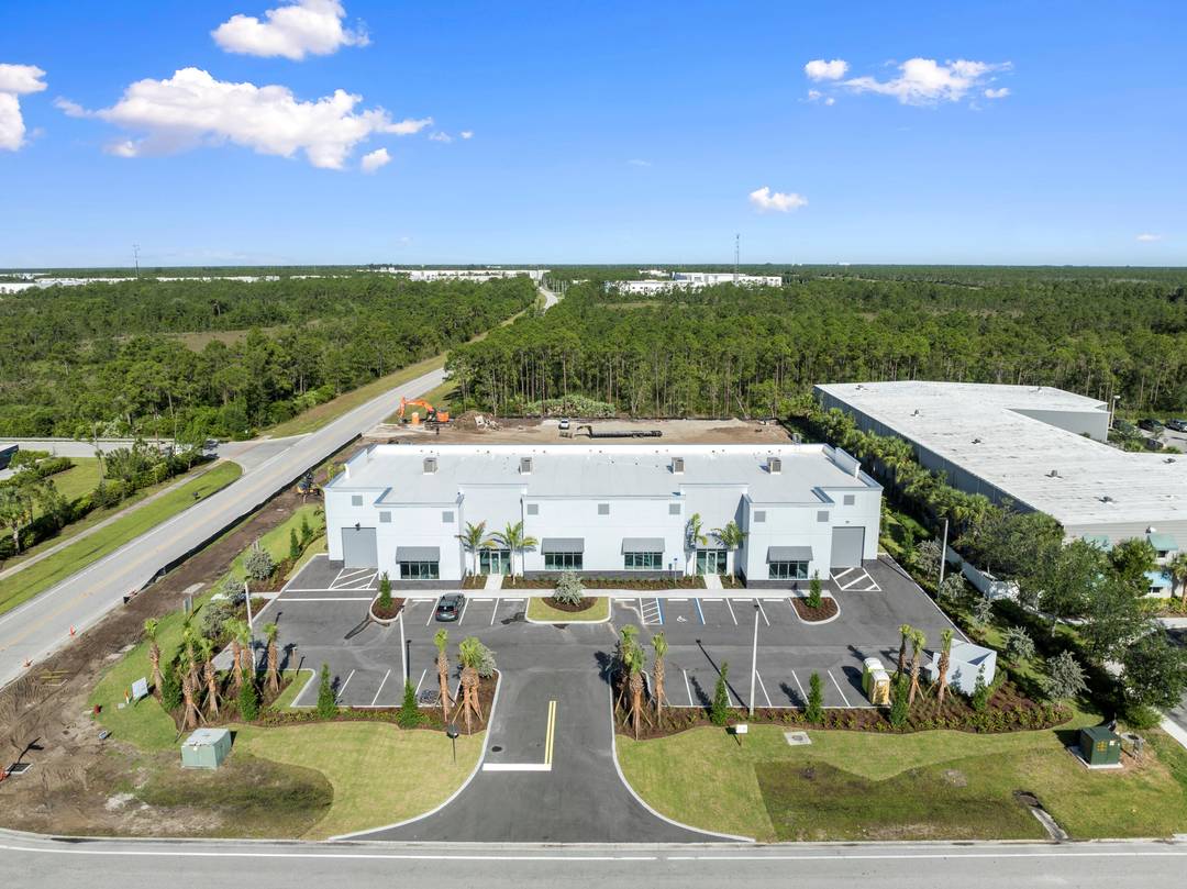 Brand New Commercial industrial warehouse space for lease.