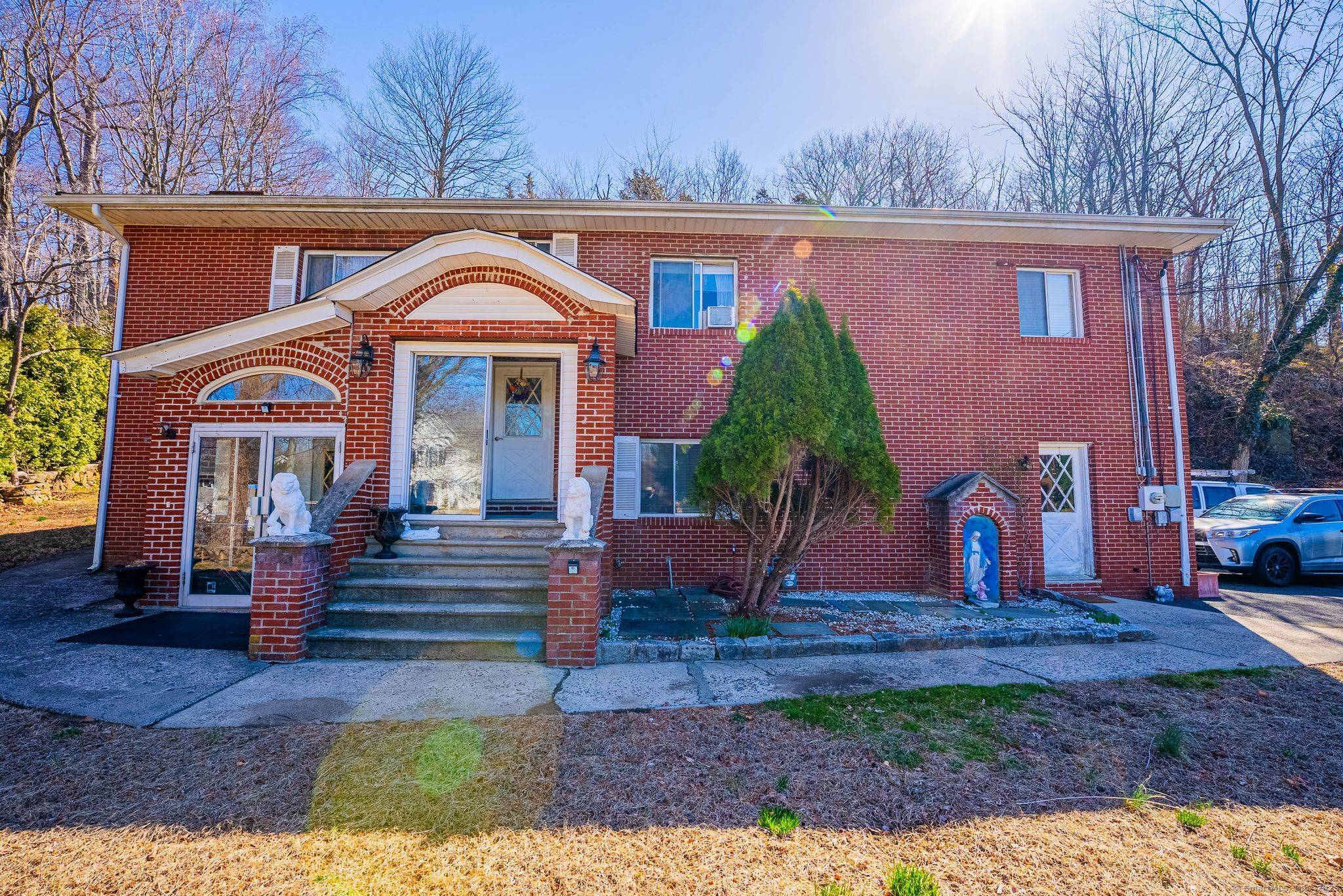 Conveniently located in Trumbull near parks, trails, shopping, and top schools, this spacious 3 bedroom home offers endless possibilities.