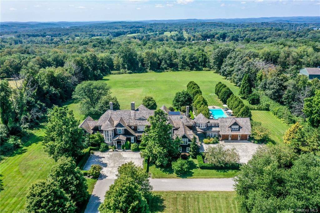 A O Incomparable estate sited on nearly 11 acres.