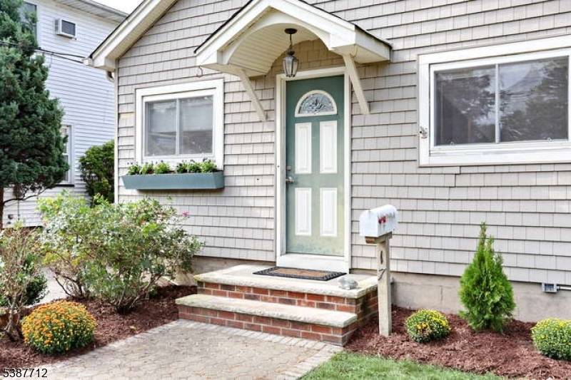 Come and view this charming and move in condition ranch style home.