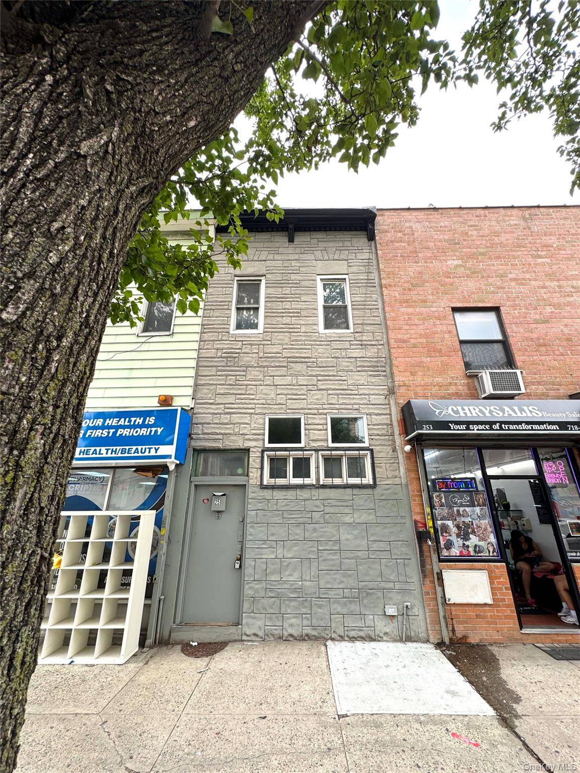 Rare Live Work Opportunity on Graham Avenue Prime Williamsburg !