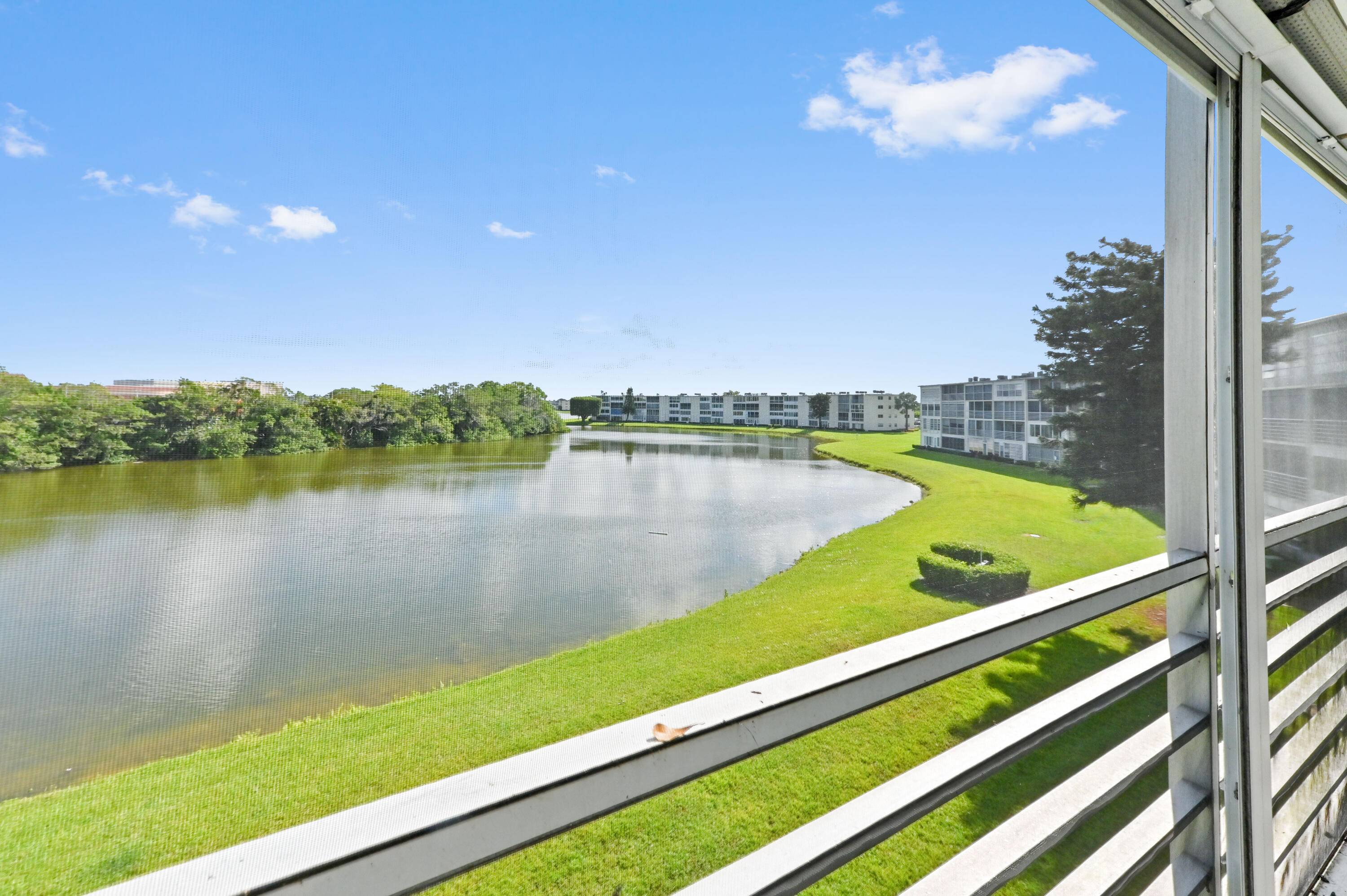 A Lifestyle of Leisure in the heart of Boca Raton.