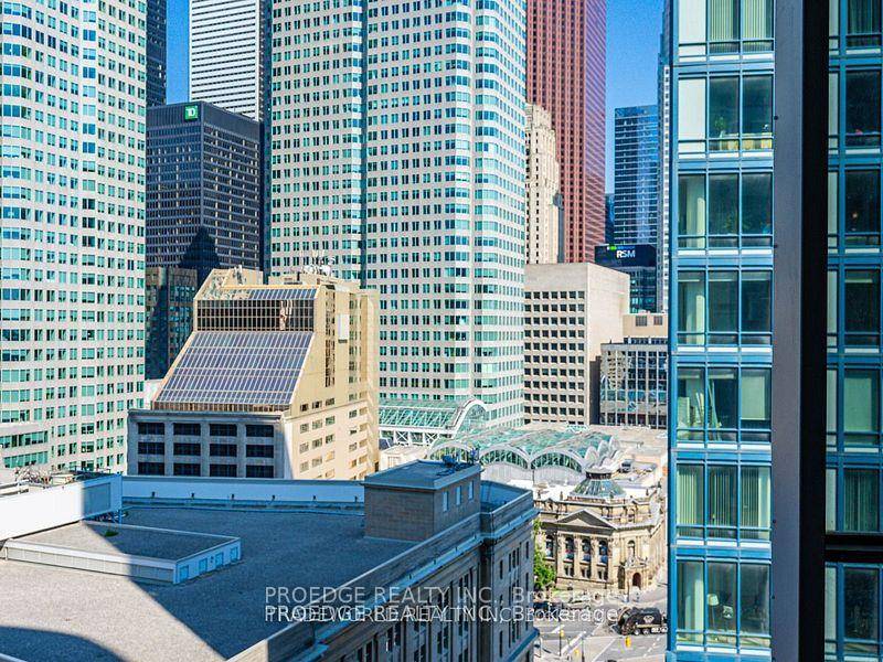 Client RemarksLuxury Corner 2 Bedroom 2 Full Baths Furnished Suite Bright amp ; Spacious Layout With 9' Smooth Ceilings Beautiful North West City View Hardwood Flooring Thru out Upgraded Appliances ...