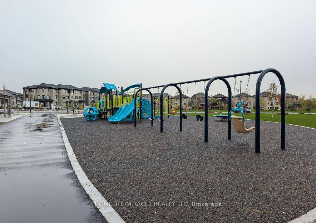 Discover a new way of living in this brand new, never lived in 1 Bedroom Den, 2 Full Washroom condo at City Pointe Heights a community where modern design meets ...