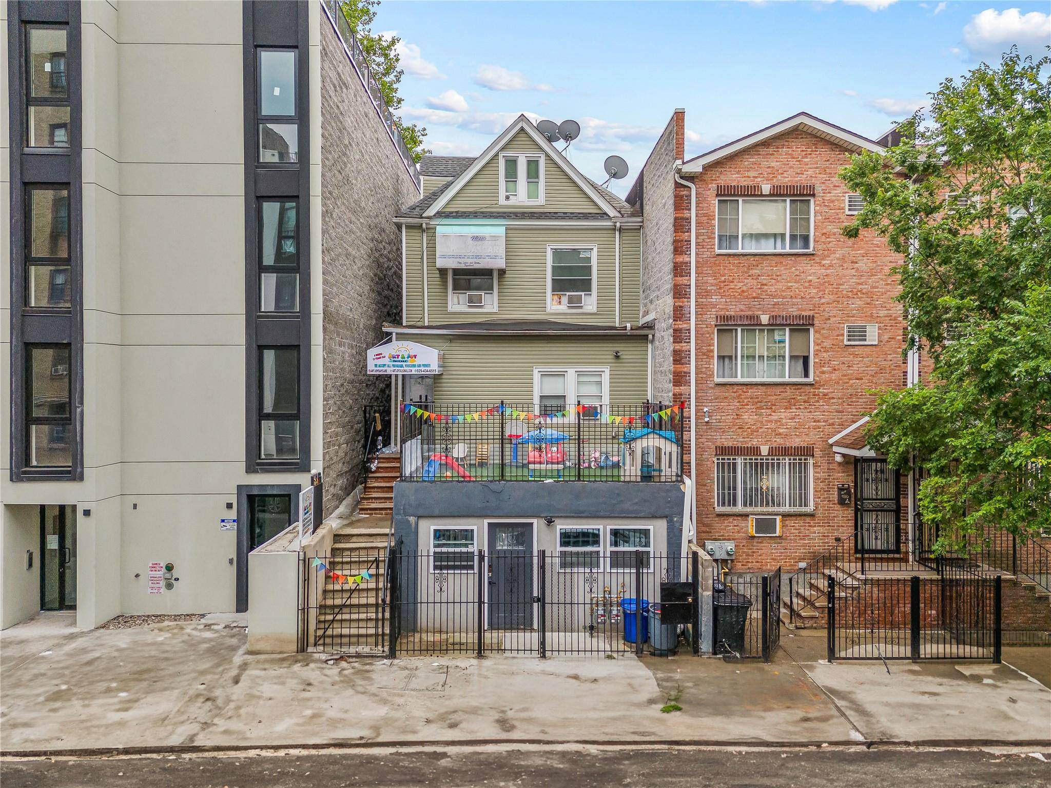 Turn Key 2 Family Investment Opportunity in University Heights Fully Renovated amp ; Cash Flowing Welcome to 62 Buchanan Place, a beautifully renovated 2 family brick home with R7B zoning, ...