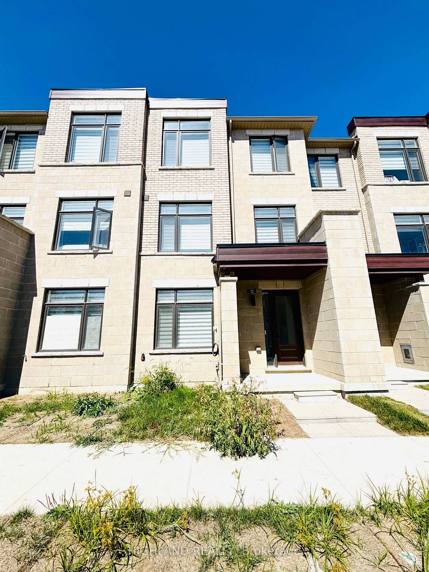 Welcome to This Bright and Modern Partially Furnished Townhome, Offering Luxury Living in One of Markhams Most Convenient Locations.