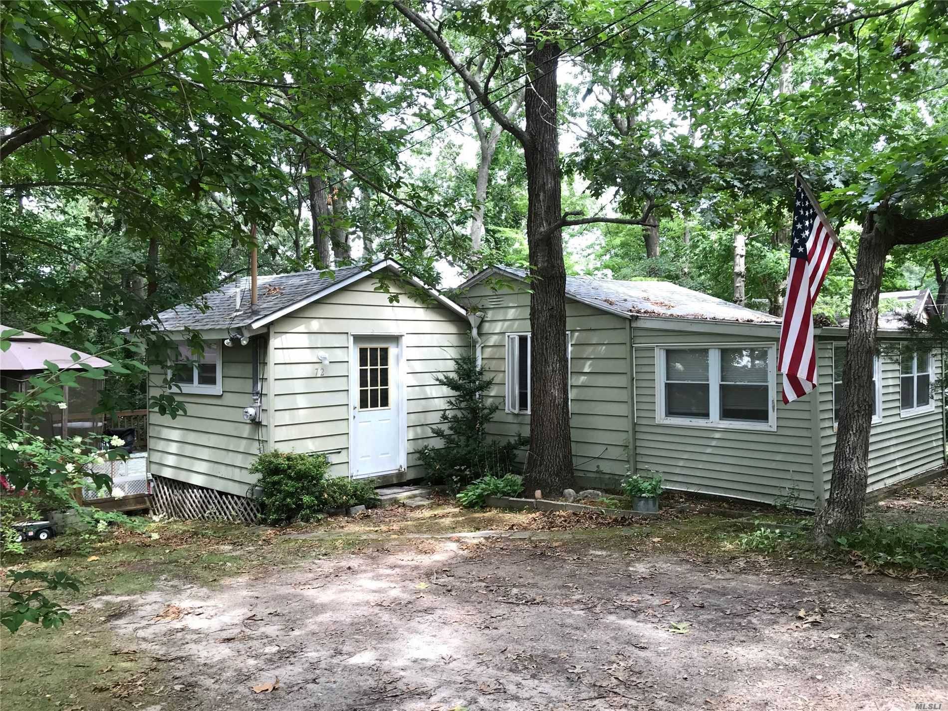 ALL CASH PURCHASE. SEASONAL COTTAGE OPEN ONLY FROM APRIL 15TH TO OCTOBER 15TH.