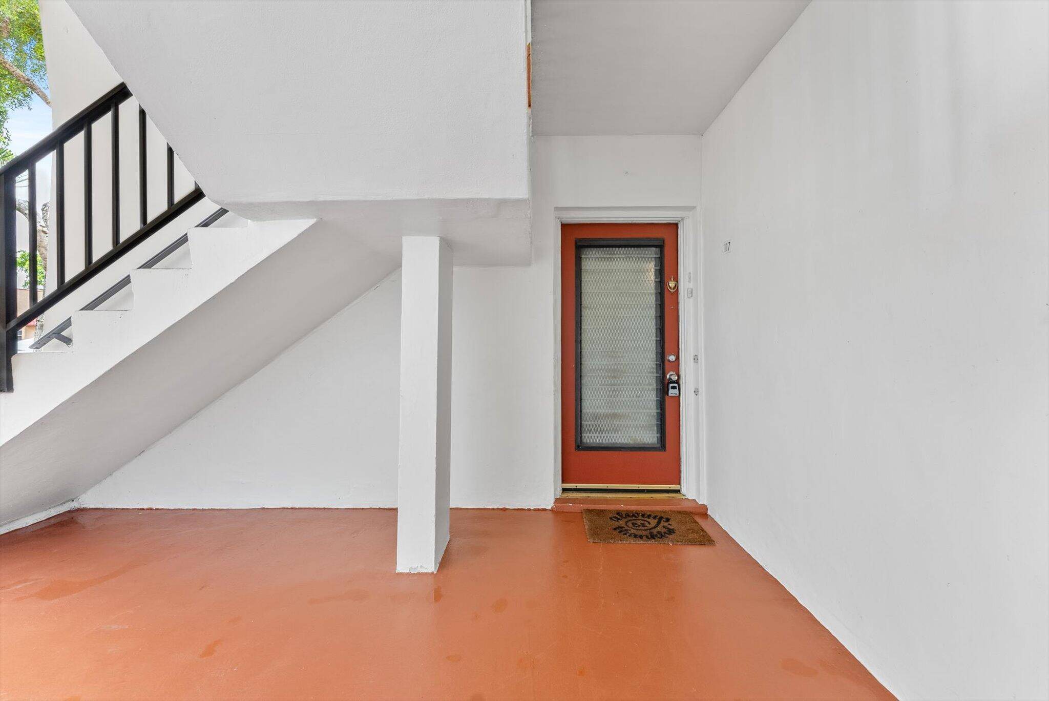 Amazing 1st floor corner unit in Golden Lakes Village.