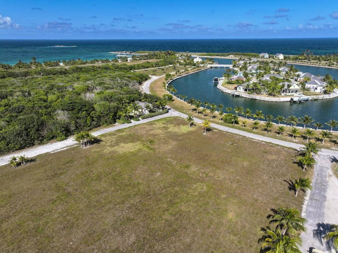 BAY STREET Land Abaco