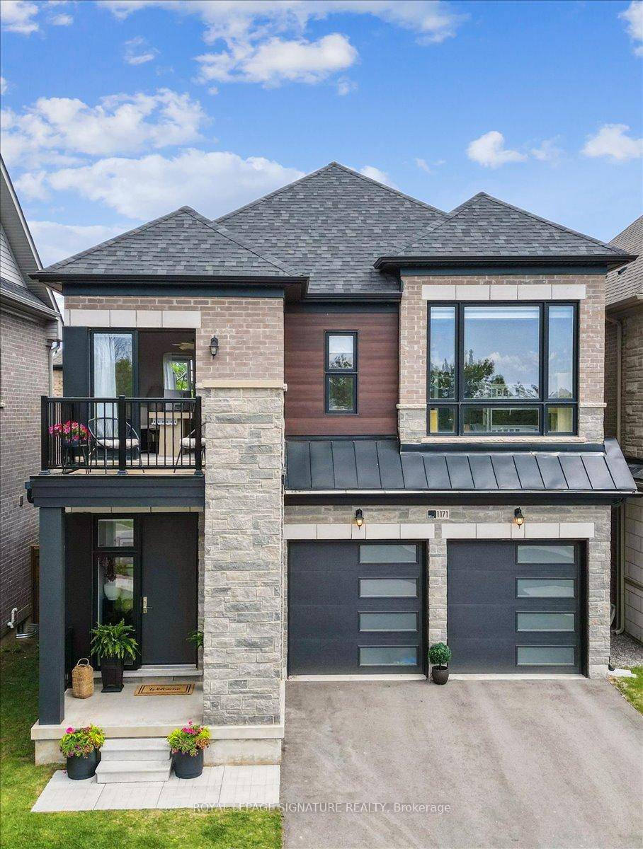 Welcome to 1171 Queens Plate Road a stunning detached home nestled in the highly sought after Glen Abbey Encore community.