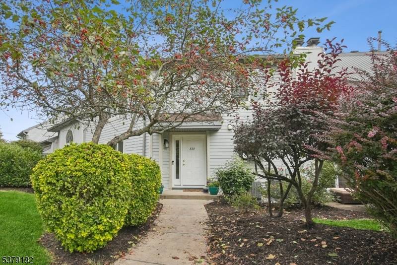 Discover a perfect blend of elegance and ease in this updated multi level townhome, ideally situated in the sought after Park Place.