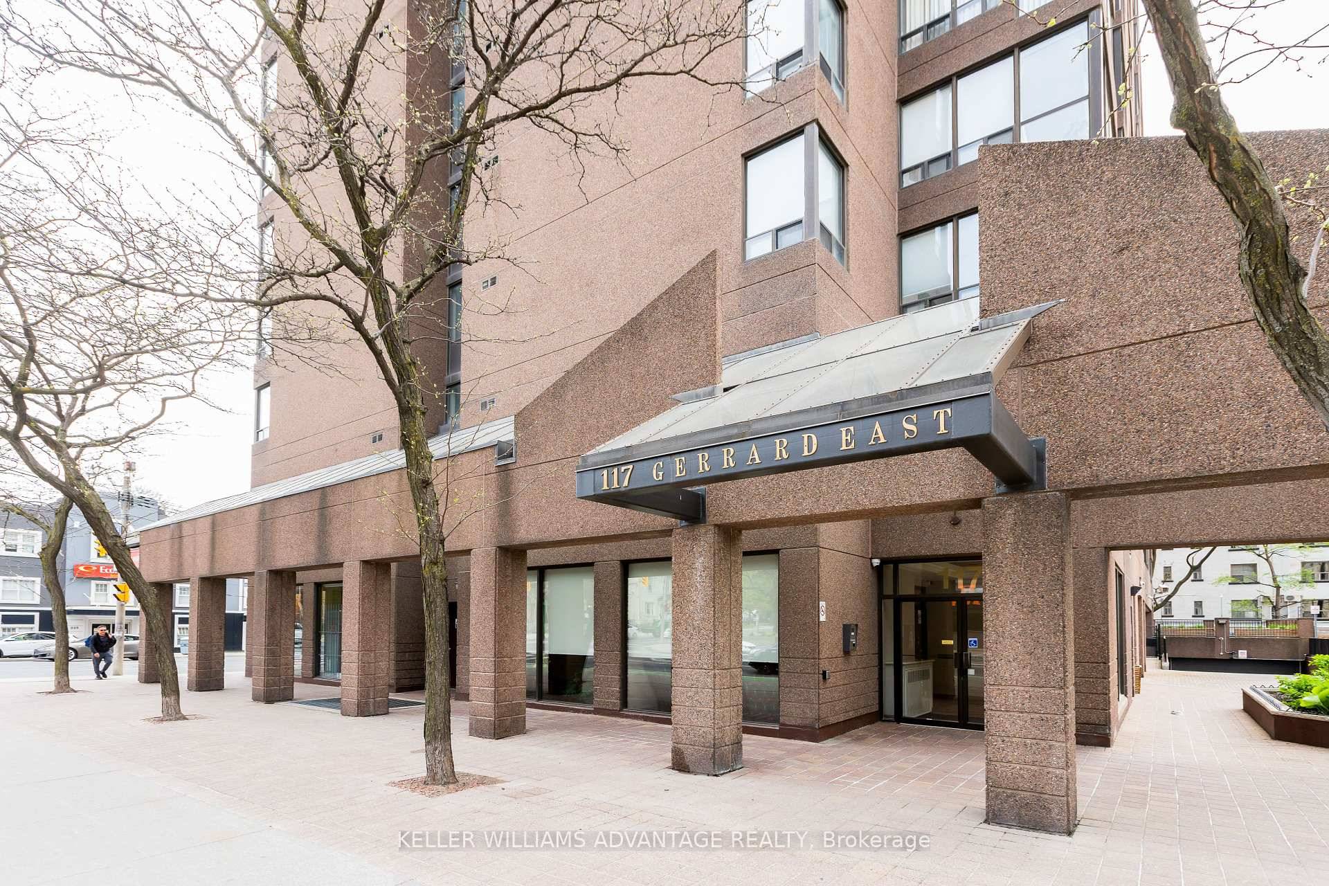 Versatile Opportunity in Central Downtown Toronto !