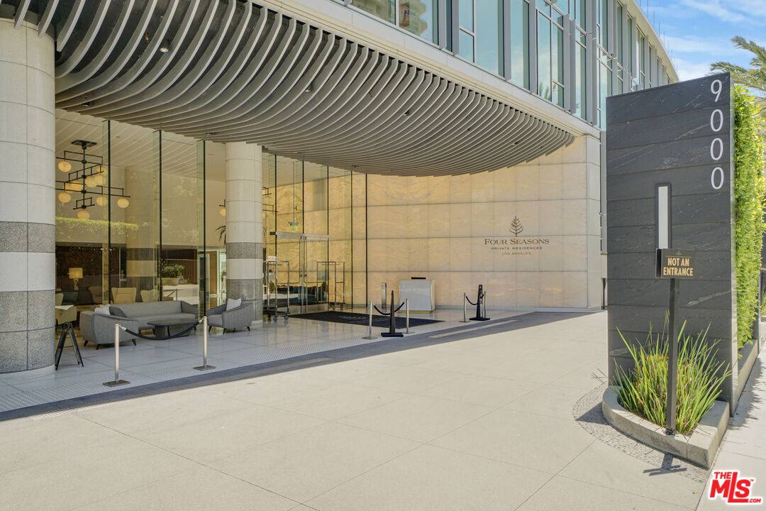 9000 W 3rd St 2BR Beverly Grove La