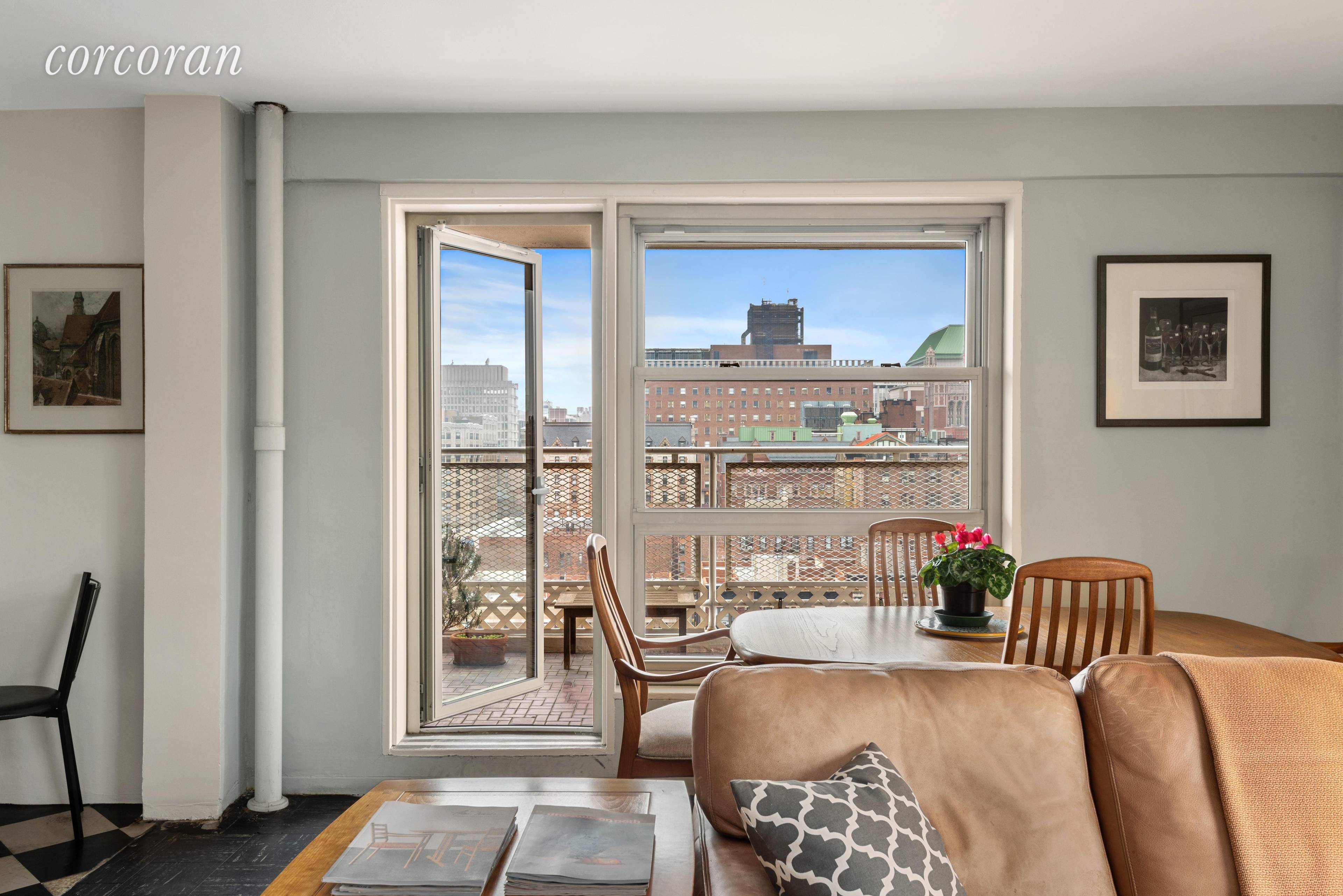 High up on the 16th Floor, this 2 Bed with a gorgeous south facing terrace gives you wide open city views.
