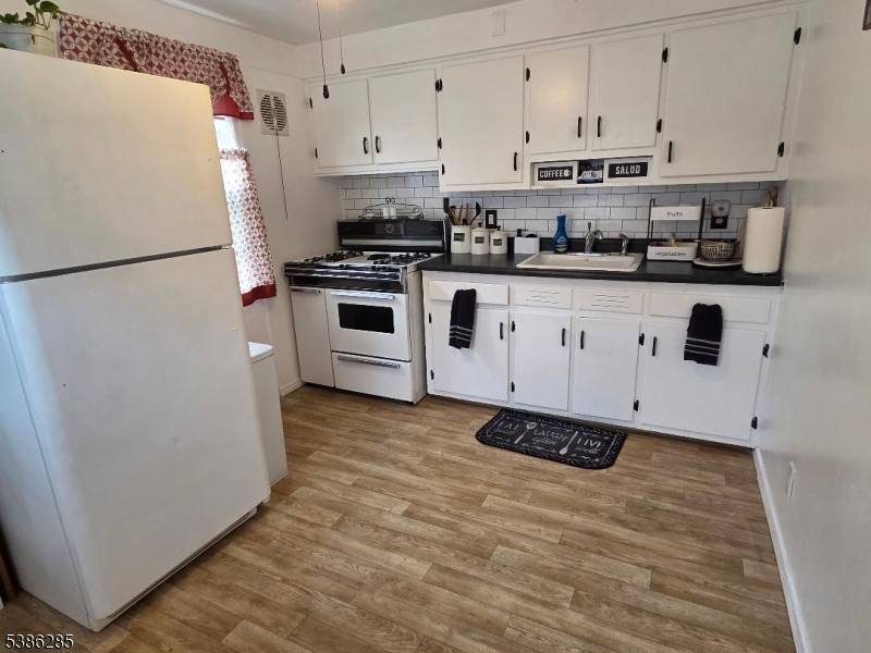 Charm, Comfort Endless Possibilities !