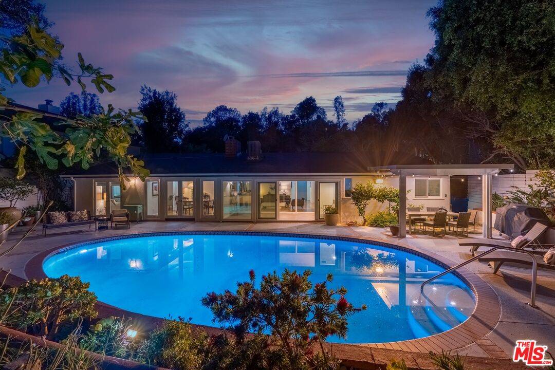 480   Tuallitan Rd 3BR Brentwood La
