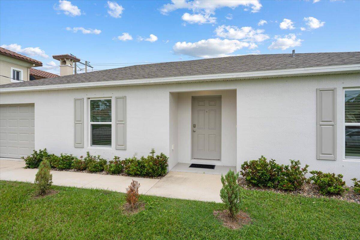 Motivated Seller ! ! This nearly new home built in 2023 has everything you could need.