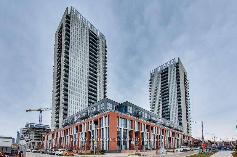 Bright And Beautiful 2 Bedroom, 2 Bath Unit In Daniels One Park Place !