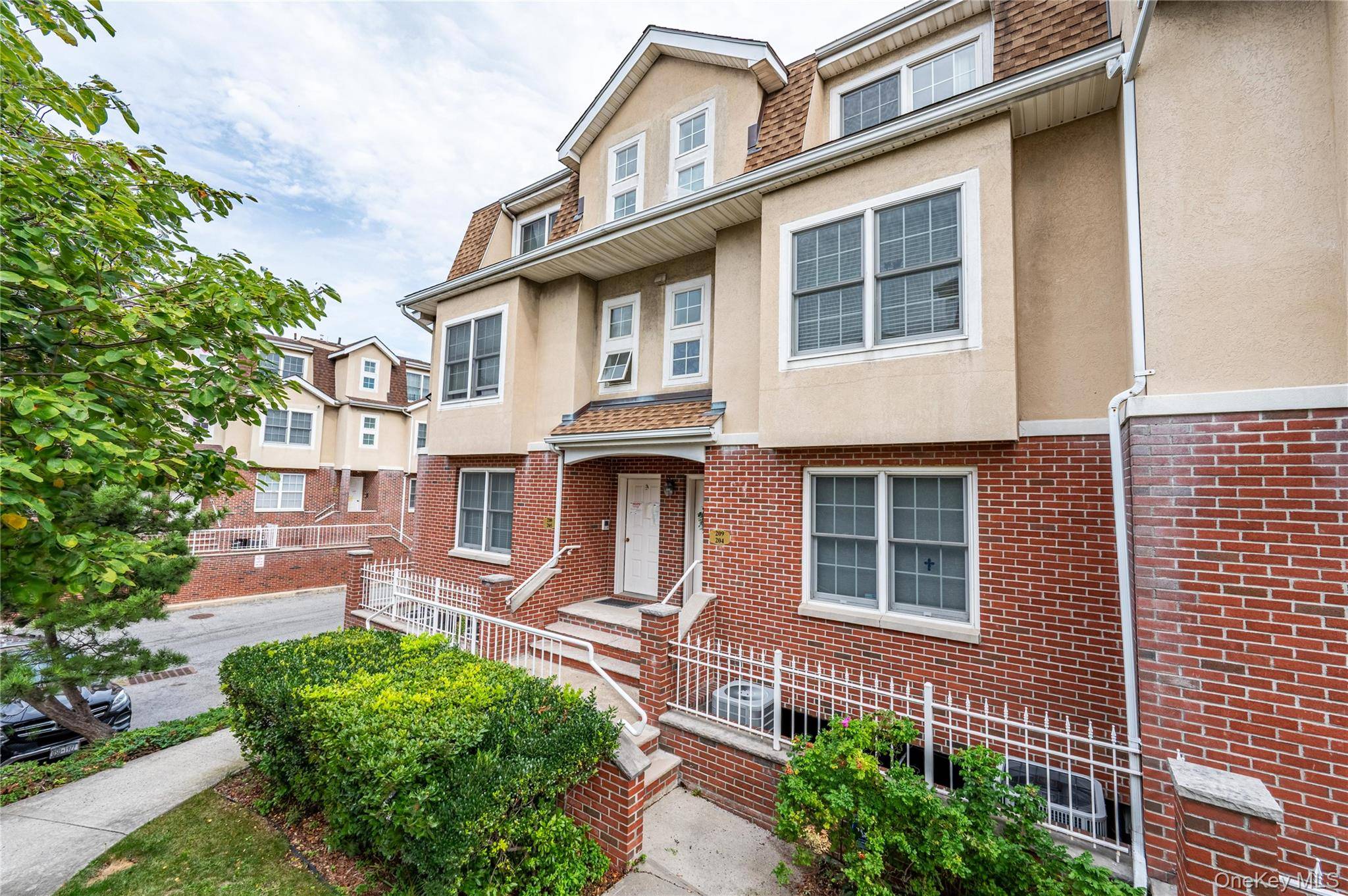 Don't miss this turn key condition 2 bedroom 1.