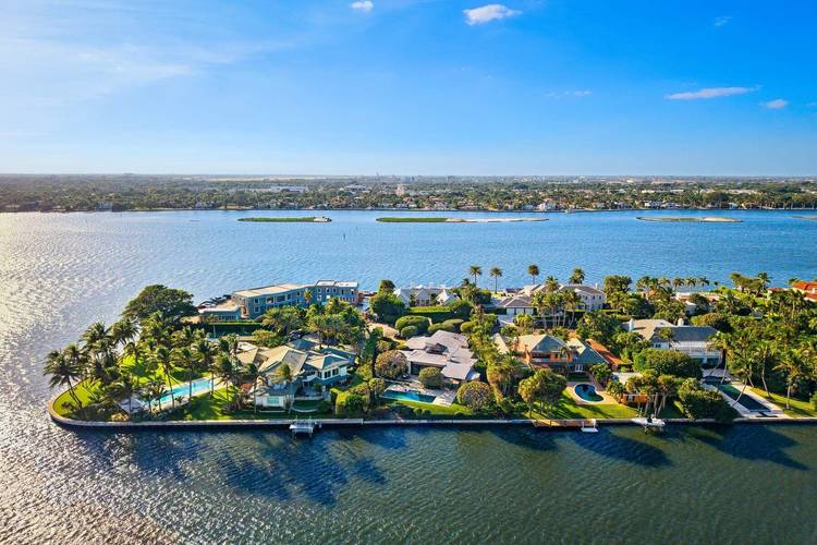 Only property available on Everglade Island.