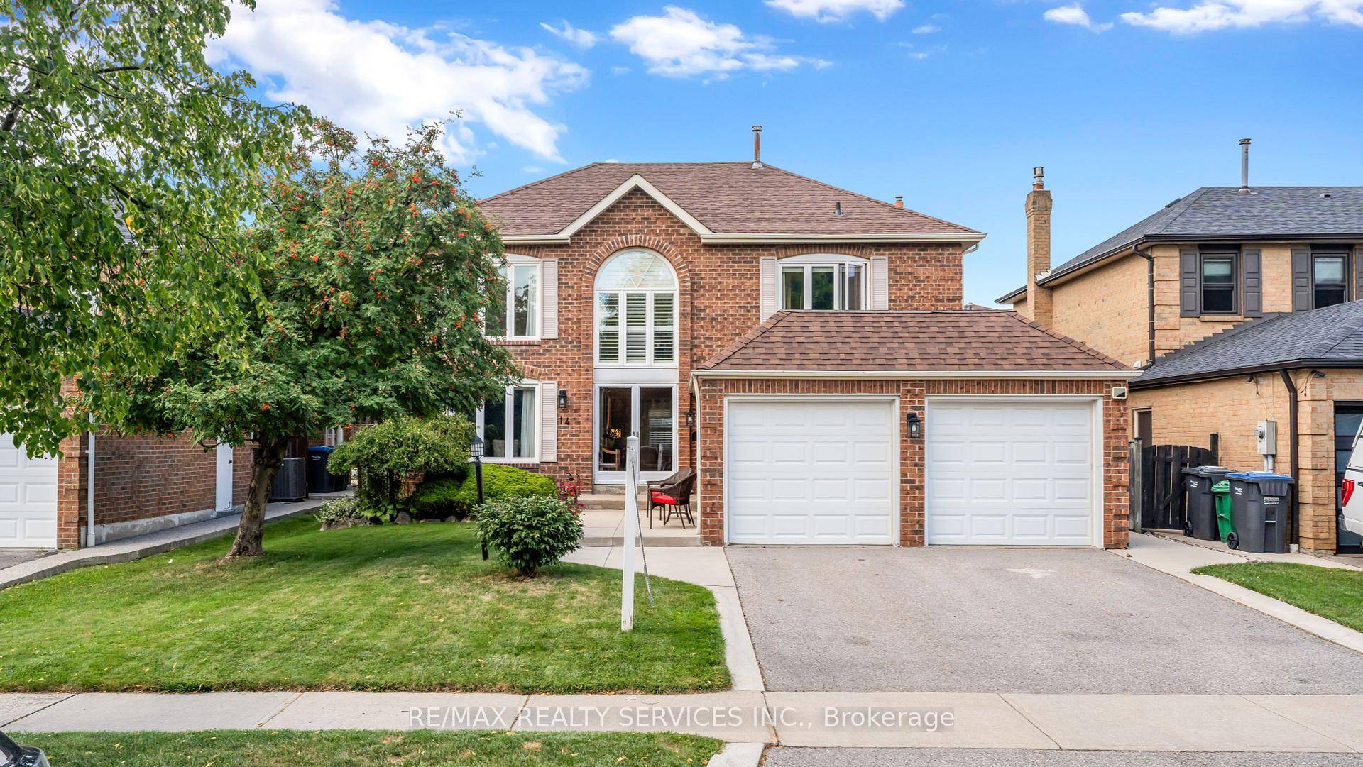 Welcome to this beautifully maintained detached home located in the highly desirable N Block of Brampton.