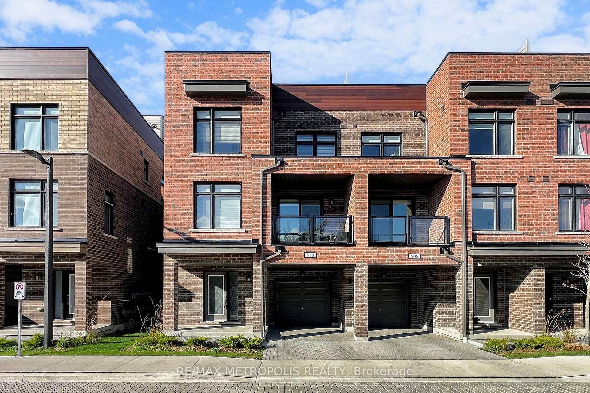 Experience comfortable living in this contemporary corner townhouse featuring a fabulous rooftop patio.