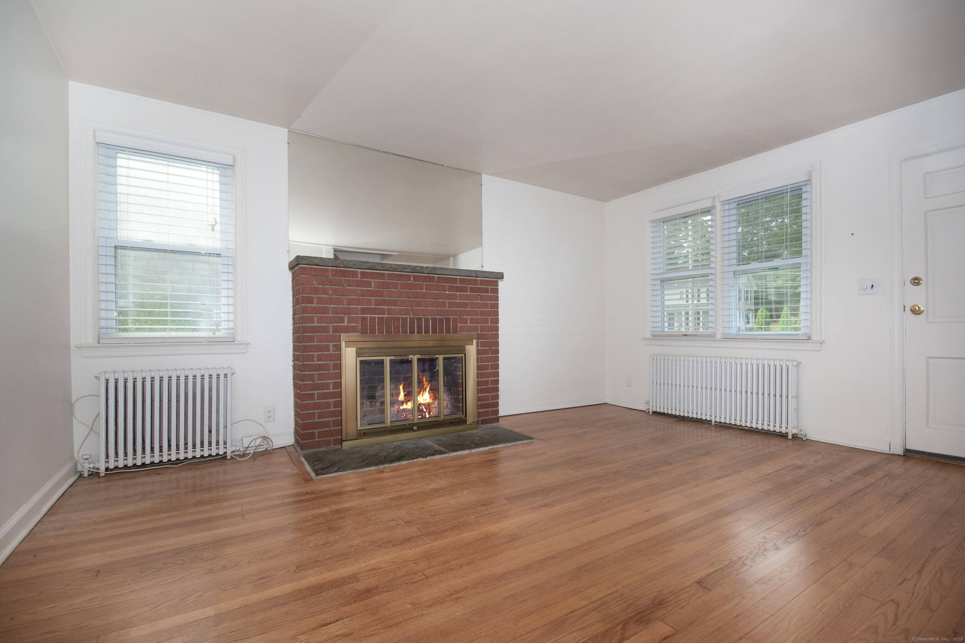This 3BR, 2BA cape is conveniently located to the train Noroton Heights, Darien Commons shops and restaurants, the park, playground, library, and just a short drive to the beach and ...