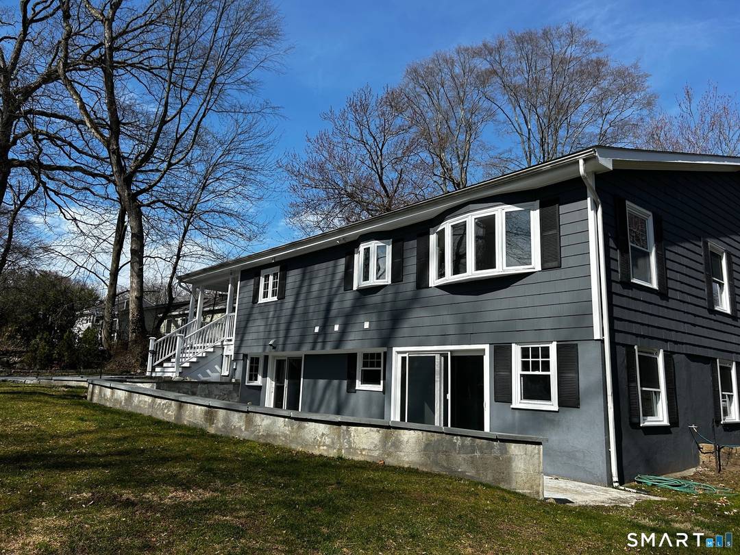 Over 3, 000 square feet of living space, walking distance to Lake Mohegan, and just 5 minutes from the golf course, library, tennis courts, and Blackrock shopping.