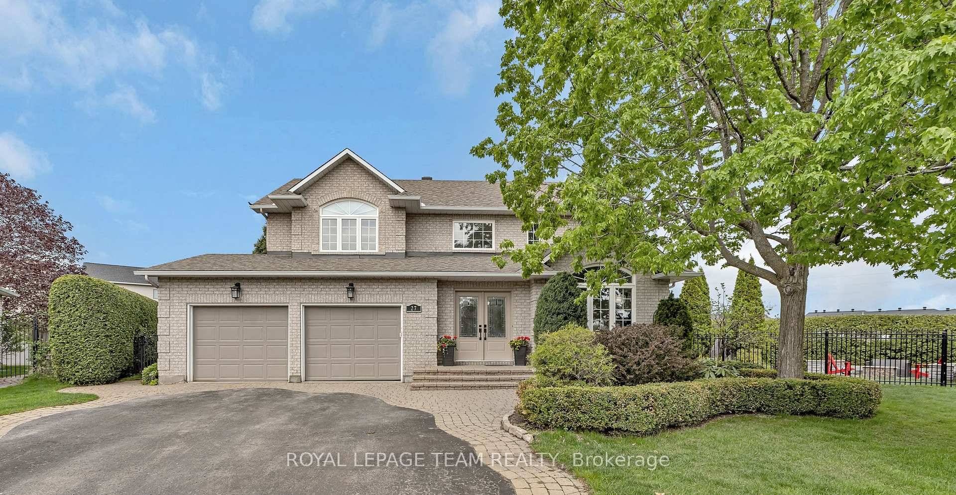 Welcome to 27 Heritage Grove, a beautifully updated Land Ark home on a large private, pie shaped corner lot in a sought after Stittsville neighbourhood.