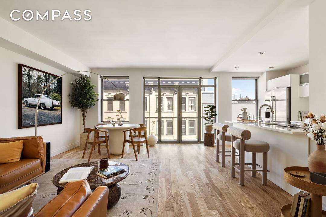 Welcome home to your dream apartment in the heart of Williamsburg !