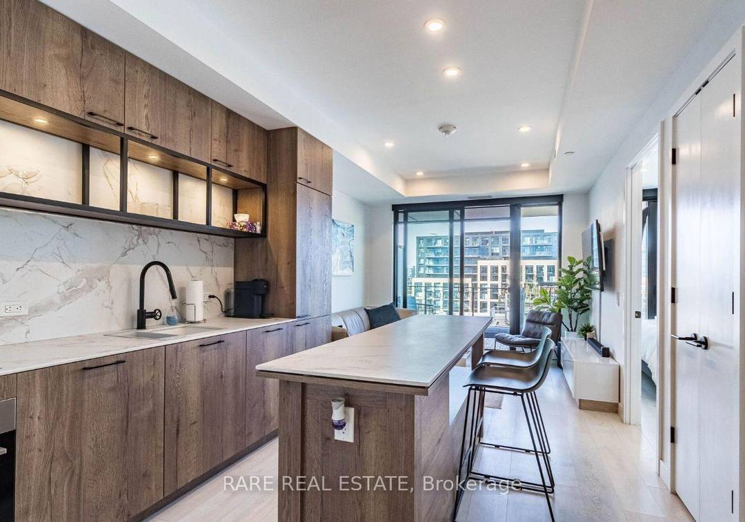 Welcome to the prestigious Waterworks Condominium, located in the heart of downtown Toronto, just steps away from everything the city has to offer.