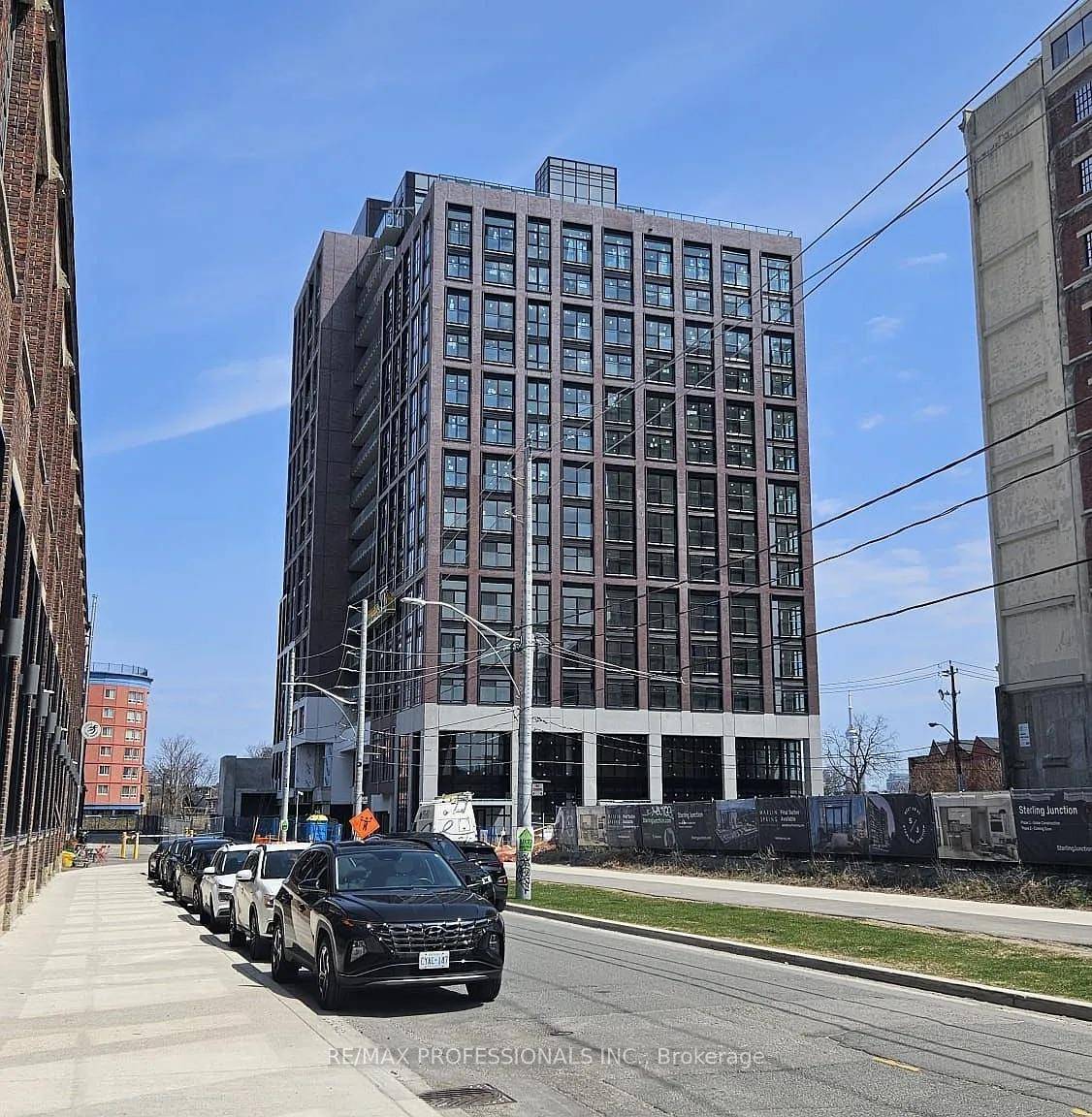 Come and live at the new House Of Assembly condos !