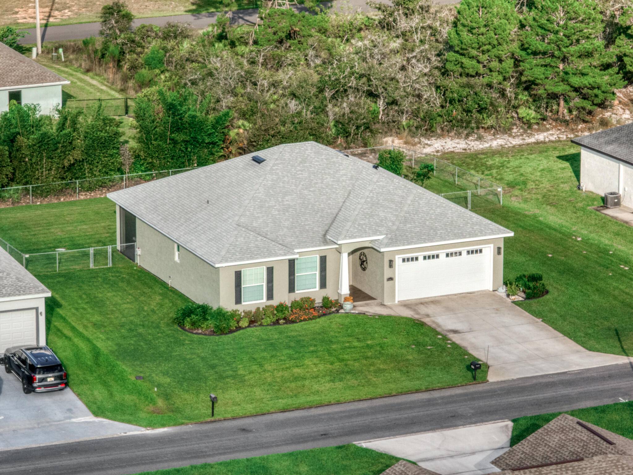 Welcome to this modern 3 bed, 2 bath CBS home in desirable Sun 'N Lake District of Sebring.