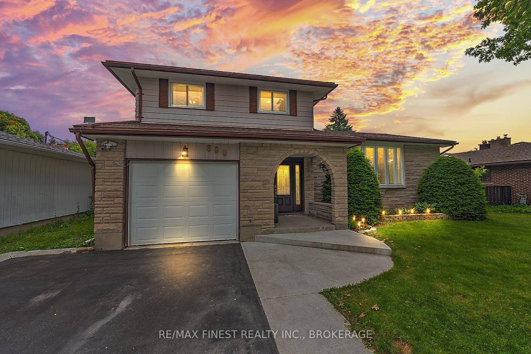 Welcome to 690 Harrow Place, a charming 4 level side split home located on a quiet street in Kingstons Bayridge East neighbourhood.