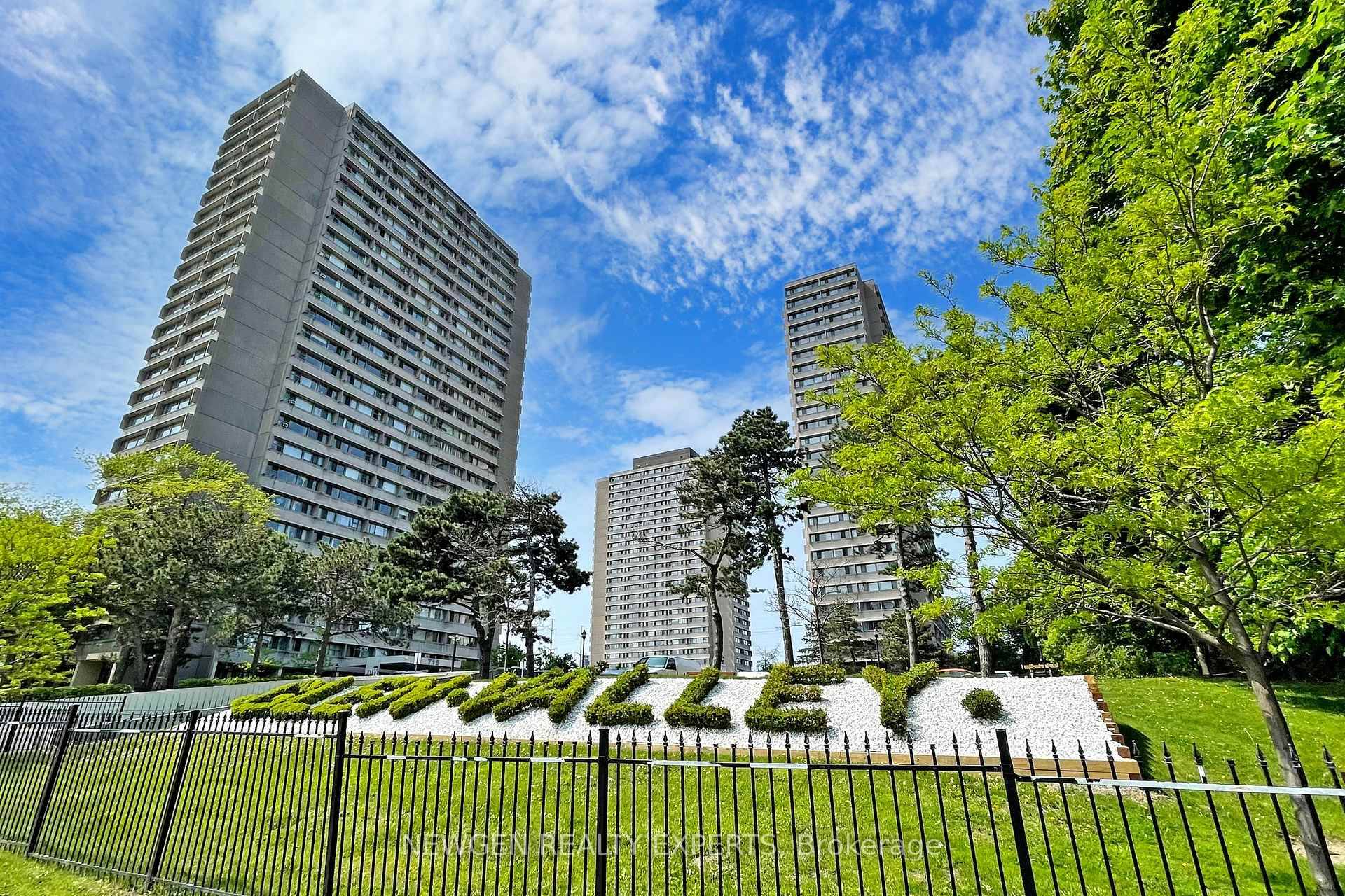 Welcome to the Glen Valley Condos at 735 Don Mills Road with Unobstructed Views For Miles !