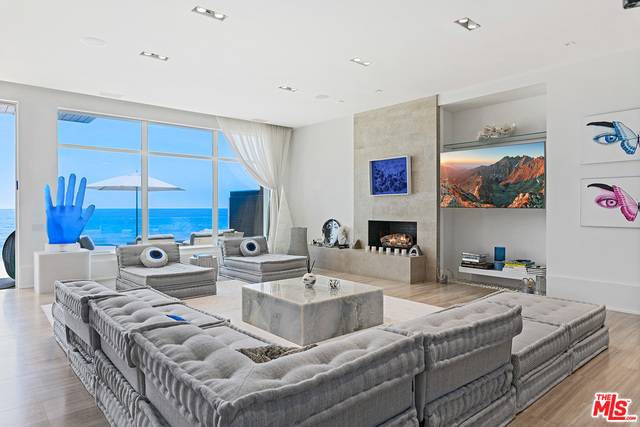 21614   Pacific Coast Hwy Malibu LA
